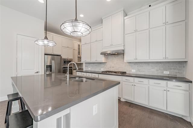 Building Photo - 8075 Sunflower Ln