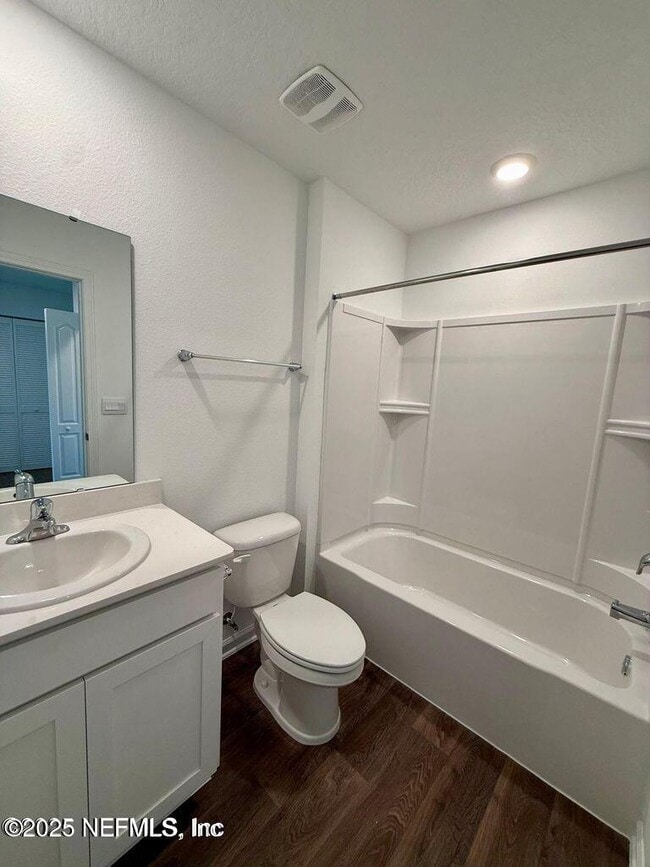 Building Photo - 1469 Jeremiah St