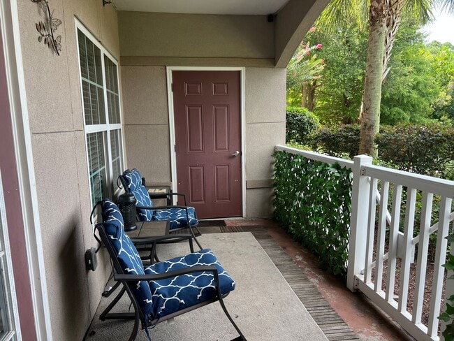 Building Photo - First Floor Condo at Bridgepointe - Beauti...