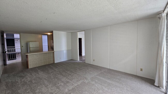 Building Photo - Newly Updated 1 Bedroom 1 Bath Apartment i...