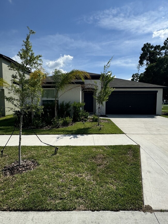 Building Photo - 12767 Weston Oaks Ln