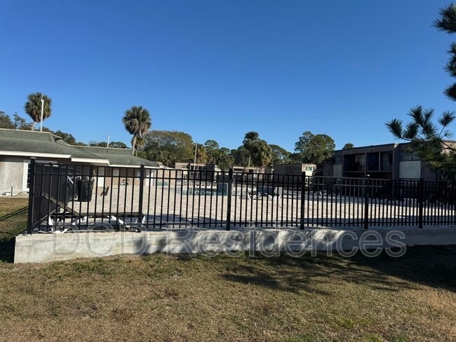 Building Photo - 5514 Wood Forest Dr