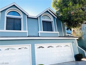 Building Photo - 3217 Opera Dr