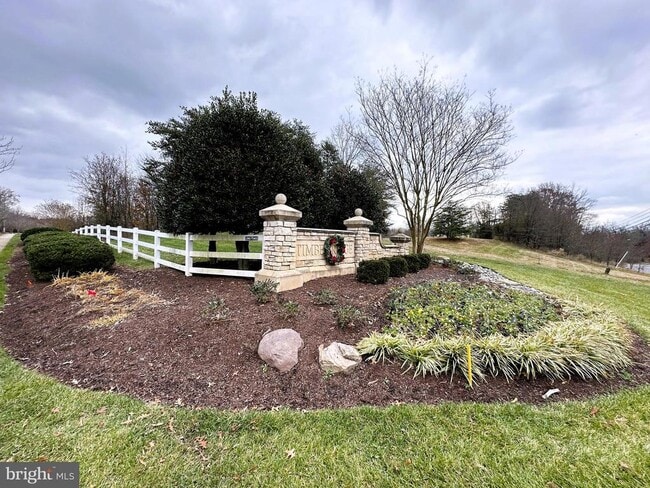 Building Photo - 7045 Sand Cherry Way