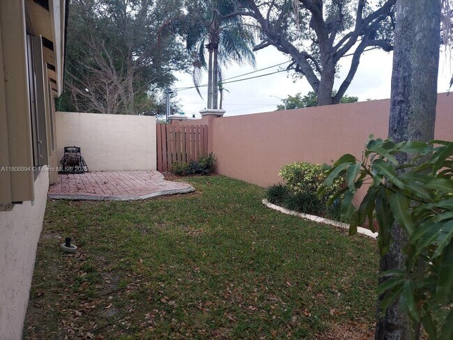 Building Photo - 1870 NW 100th Way