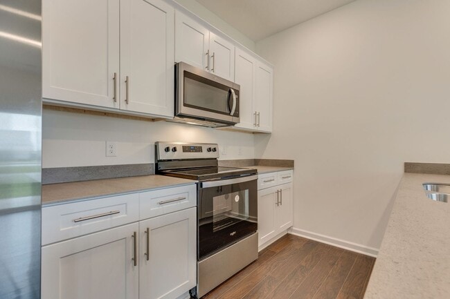 Building Photo - New 3BR Townhome in Saylor’s Place – Modern Finishes & Prime Jonesborough Location