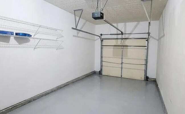 Building Photo - 1587 River Main Ct