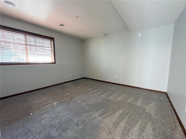 Building Photo - 17127 72nd Ave N