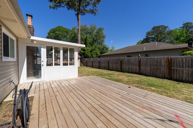 Building Photo - 1724 Placid Ct