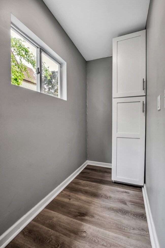 Building Photo - Furnished 4-Bedroom Single-Family Home on Buffalo’s West Side