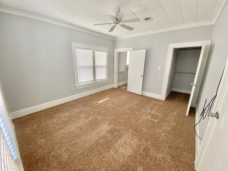 Master bedroom - 2800 NW 15th St