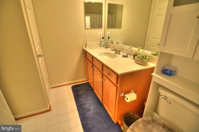 Building Photo - 1501 North Point Dr