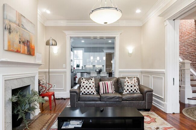 Primary Photo - 436 Q St NW