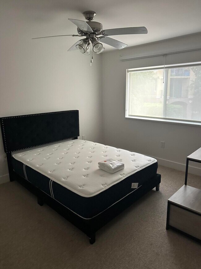 Building Photo - 1100 Scotia Dr