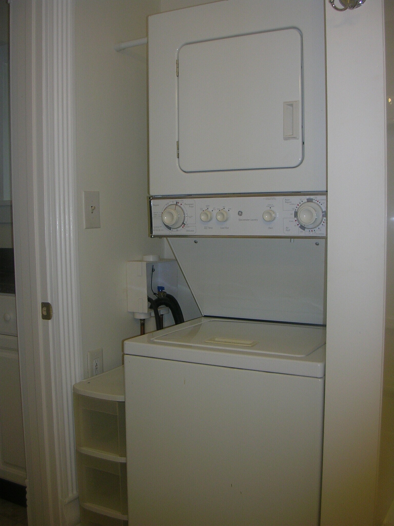 Building Photo - 412 W Washington St