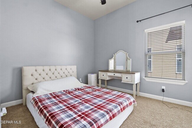 Building Photo - 11621 St Martin Way