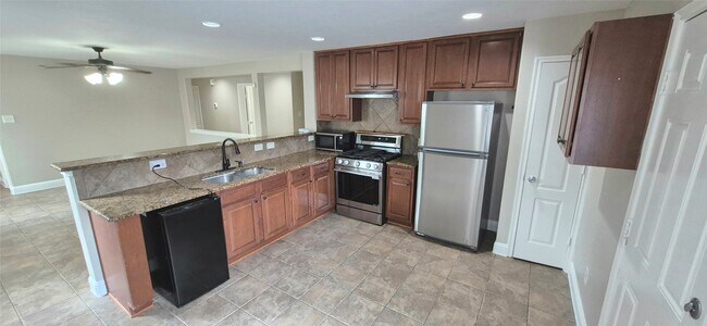 Building Photo - 12014 Chelsea Elm Ct
