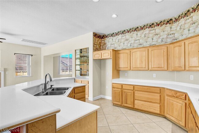 Building Photo - 6559 Thundercloud Ct