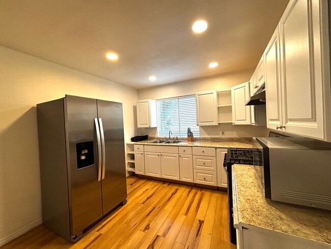 Building Photo - 16875 Orangecrest Ct