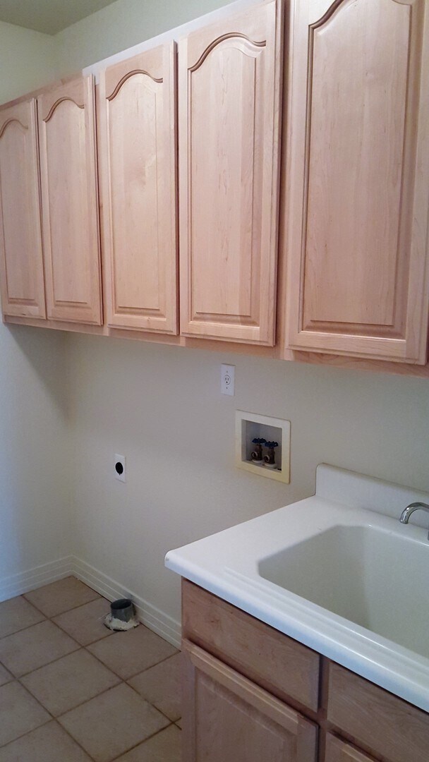 Building Photo - Amazing 4 Bedroom Home in Northwest Reno!