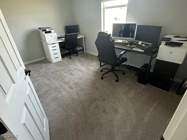 Building Photo - 4117 NW 22nd St