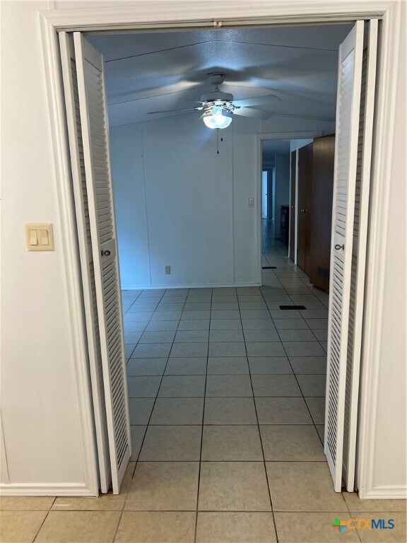 Building Photo - 222 Buckhorn Dr