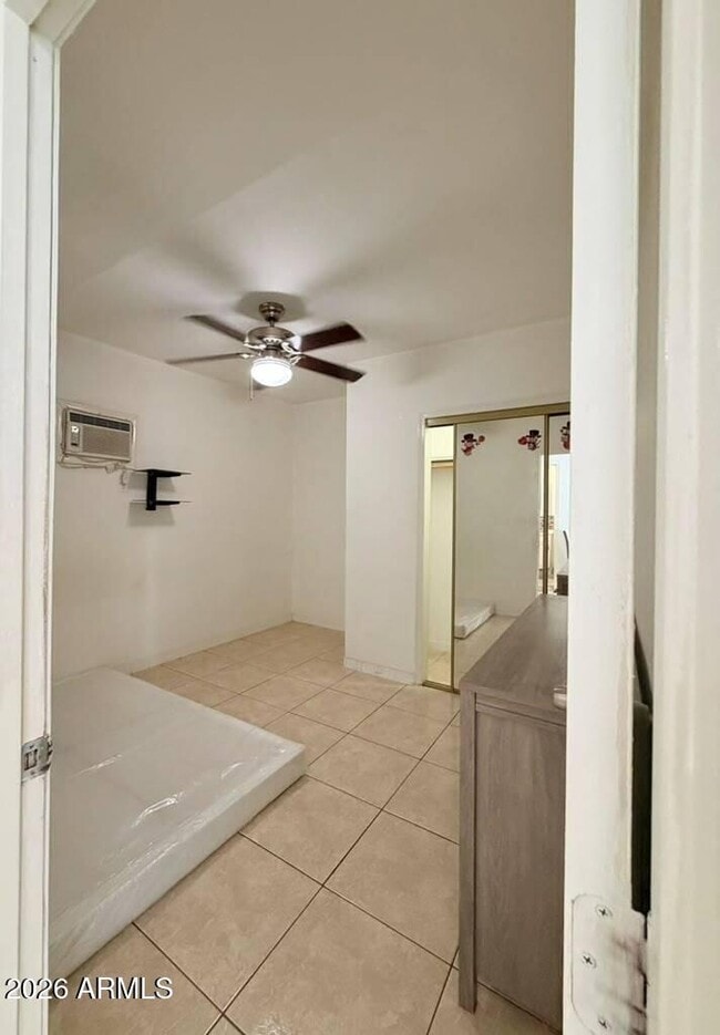 Building Photo - 2923 W Keim Dr