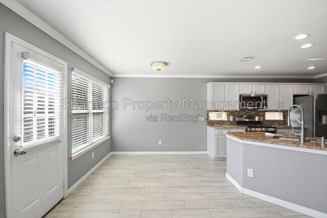 Building Photo - 21103 N Valley Ct