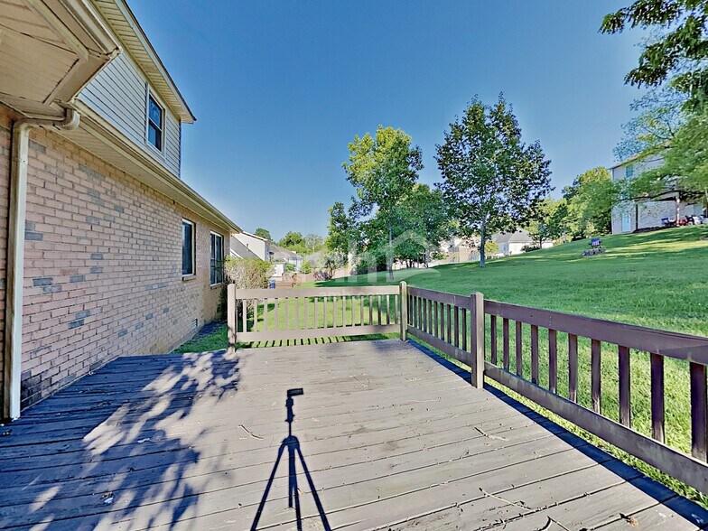 Building Photo - 413 Saint Francis Ave