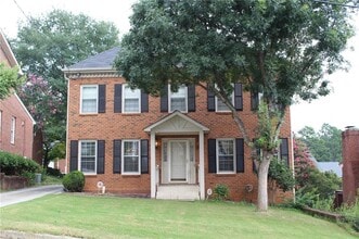 Building Photo - 3209 Henderson Walk