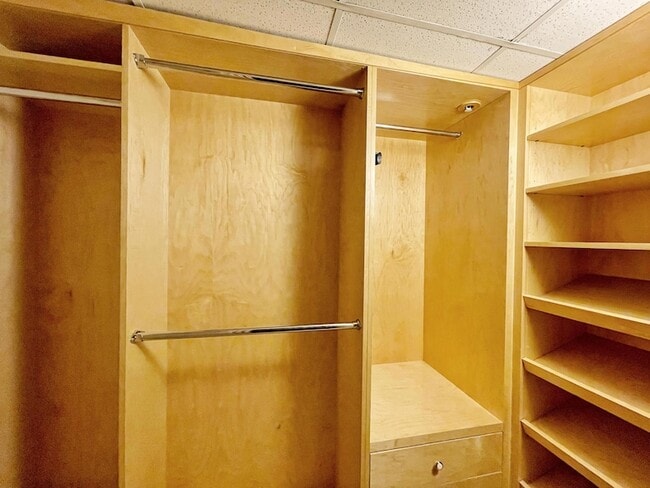 Building Photo - 3000 N Ocean Dr