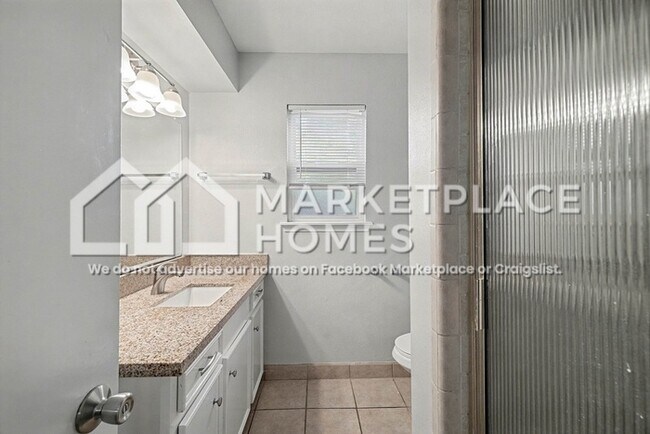 Building Photo - 7611 Theisswood Rd