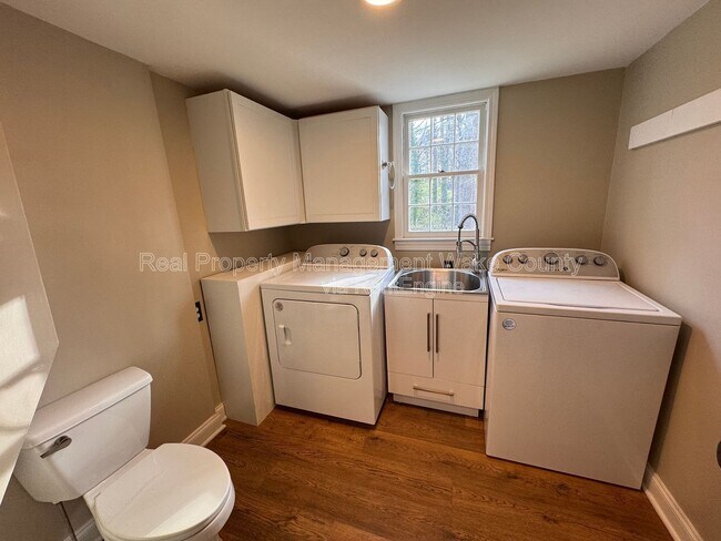 Building Photo - 7001 Norton Ln