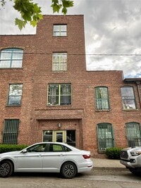 Building Photo - 44 Johnes St