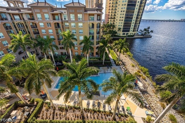 Building Photo - 2825 Palm Beach Blvd