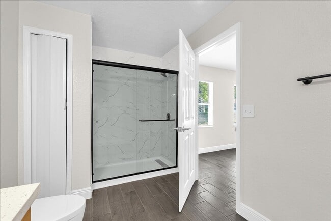 Building Photo - FOR RENT!!! BEAUTIFUL AND FULLY REHABBED 2 BED 2 BATH SINGLE FAMILY HOME (MOVE IN SPECIAL)...