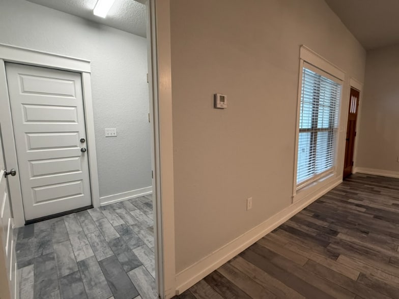 Building Photo - 311 Arroyo Hondo Terrace