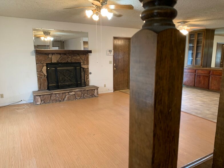 Building Photo - 16183 Andover Dr