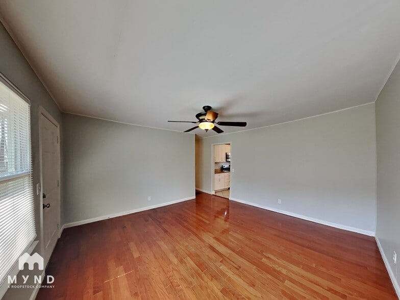 Building Photo - 3975 Hilltop Rd SE