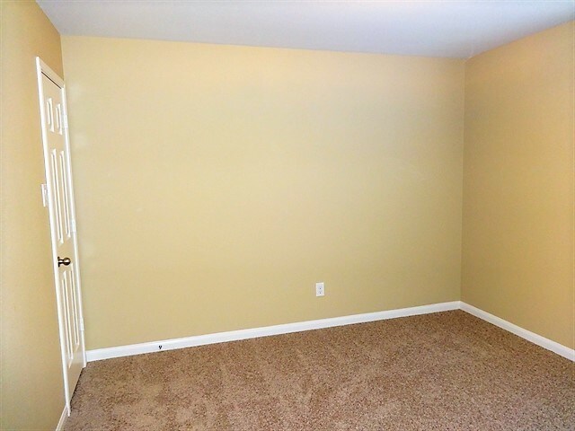 Building Photo - 317 Misty Mountain Dr