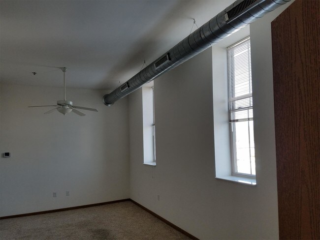Building Photo - 351 W Fulton St