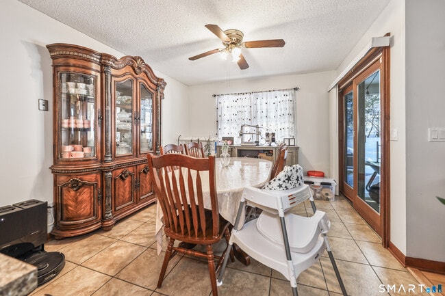 Building Photo - 41 Trout Brook Dr