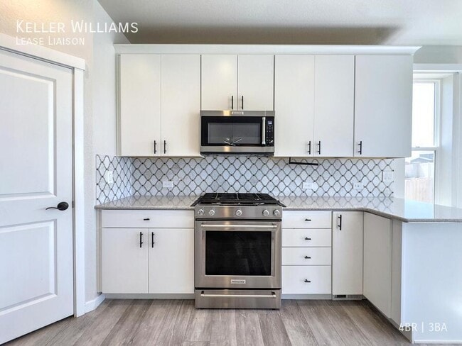 Building Photo - 9344 Beaver Brook Dr