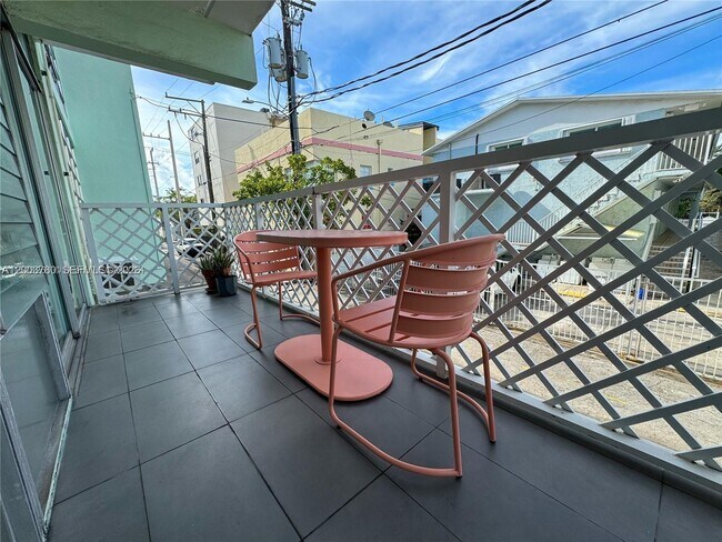 Building Photo - 1400 Pennsylvania Ave