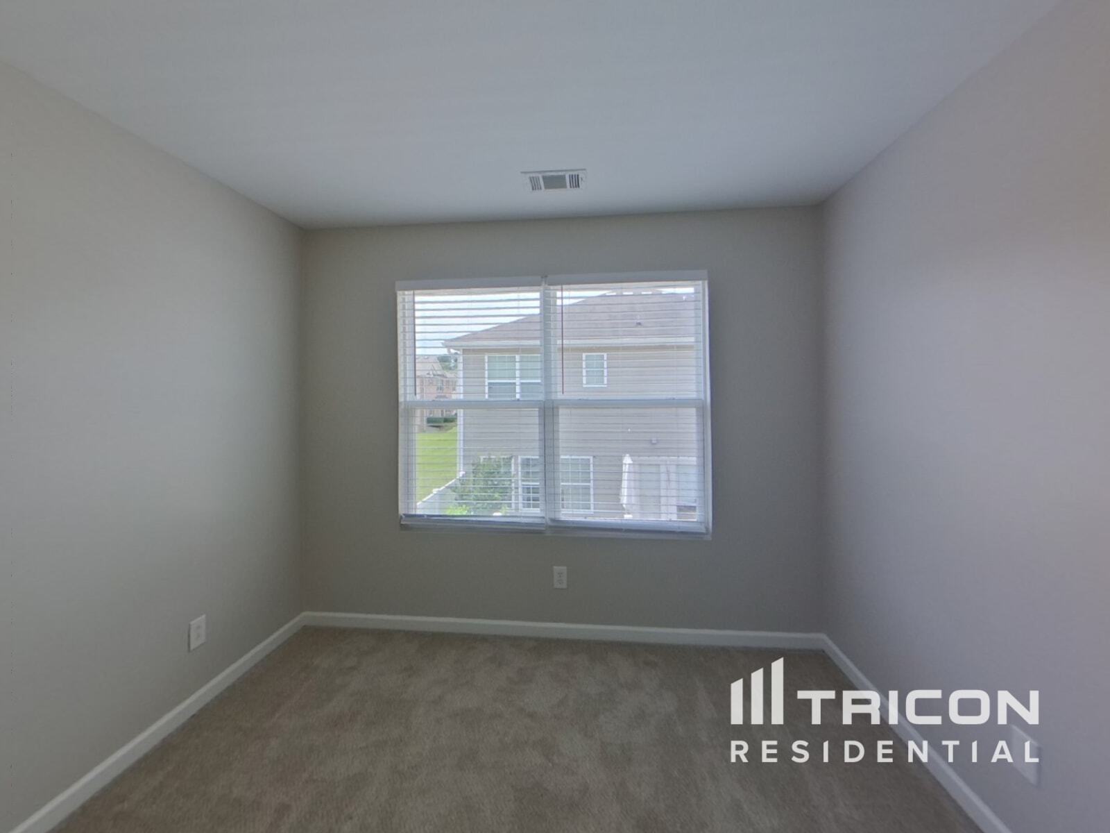 Building Photo - 3645 Roseman Landing
