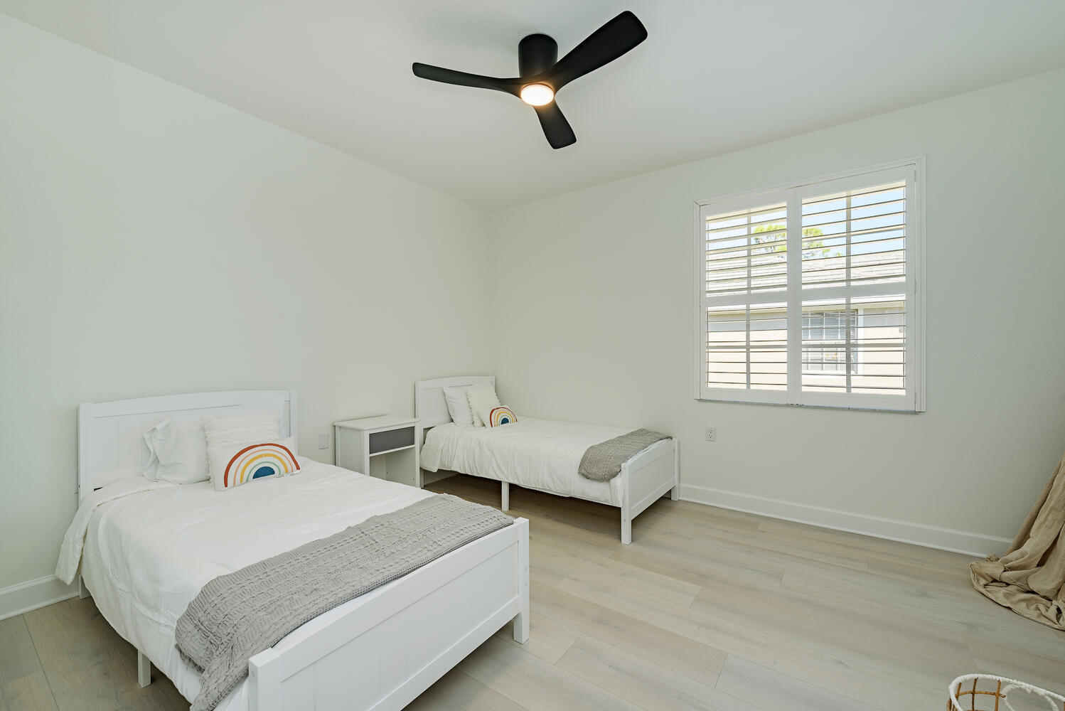 twin room secondary bedroom - 7123 Blue Juniper Ct