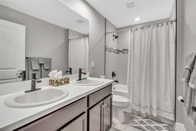Building Photo - 6193 Cabal Ln