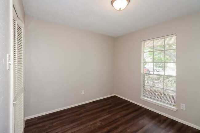 Building Photo - 14307 Branchwater Ln