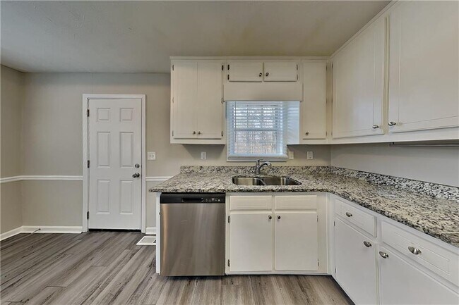 Building Photo - 5208 Keystone Ct