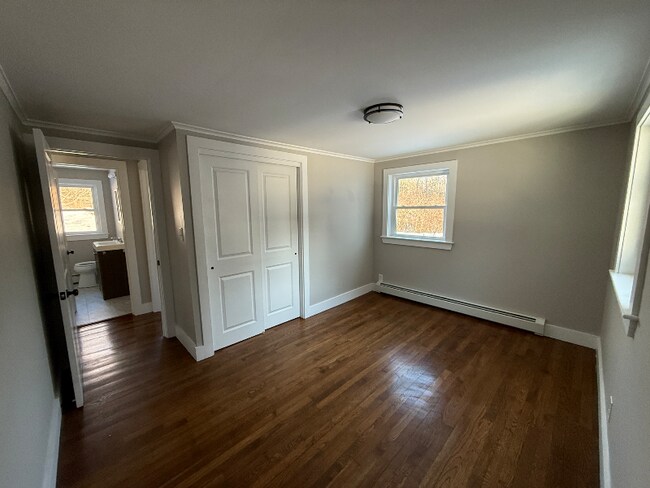 Building Photo - 131 Durham Rd